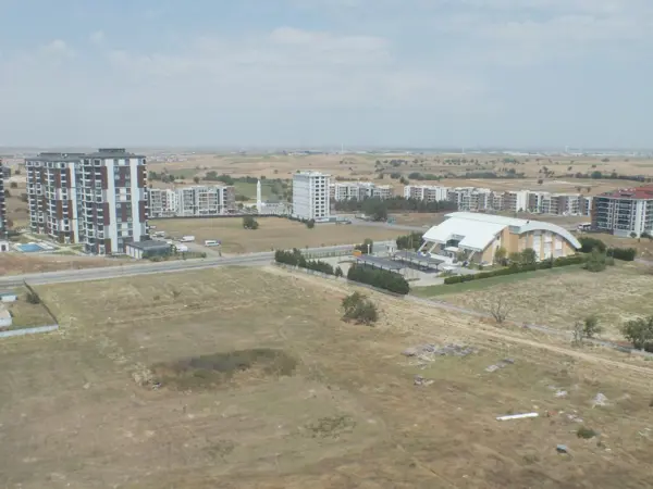 ÇORLU HÜRRİYET MAHALLESİ’NDE PANORAMİK MANZARALI KİRALIK 1+1! ✨ fotoğraf 4