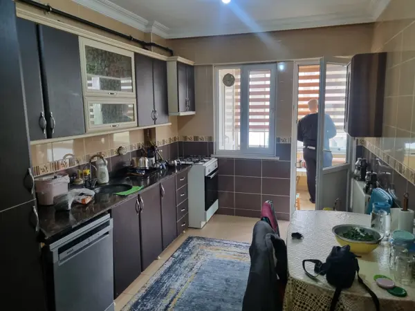 ÇORLU ROYAL EMLAKTAN MUHİTTİN MAHALLESİNDE 130 M2 SATILIK 3+1 KOMBİLİ DAİRE fotoğraf 2