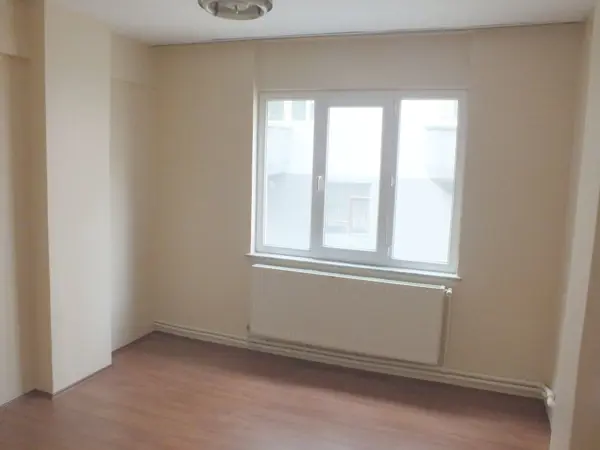 ÇORLU ROYAL EMLAKTAN BAHÇELİEVLERDE KİRALIK 3+1 KOMBİLİ DAİRE fotoğraf 7