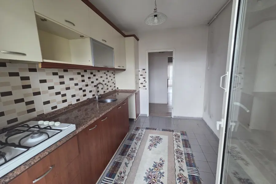ESENTEPE MAH. OKULLARIN MERKEZİNDE KİRALIK DAİRE fotoğraf 3