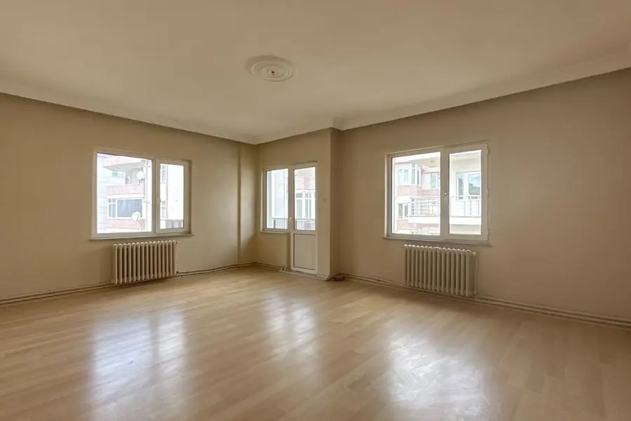 ÇORLU MUHİTTİN MAHALLESİNDE KİRALIK 3+1 DAİRE fotoğraf 2