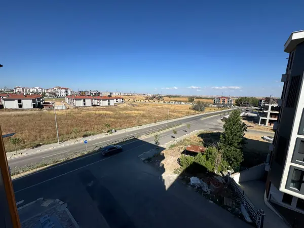 HÜRRİYET MAHALLESİNDE SATILIK SIFIR İSKANLI 1+1 DAİRE fotoğraf 7