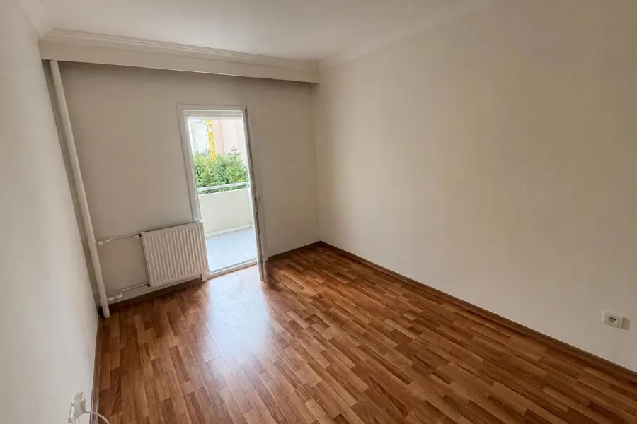EMLAK KONUTLARI 1. KISIMDA 3.KAT NET 140 m² MASRAFSIZ 3+1 KİRALIK DAİRE fotoğraf 19