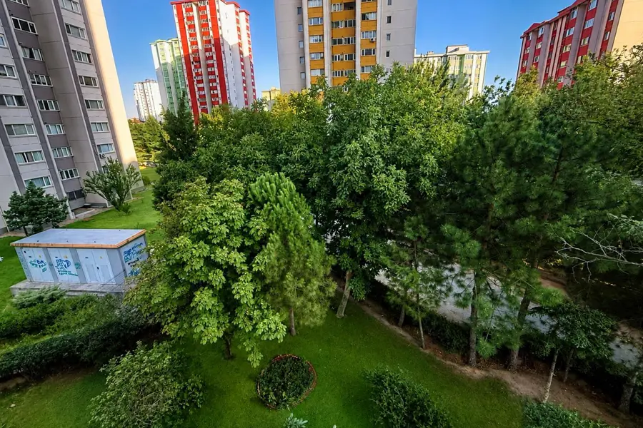 EMLAK KONUTLARI 1. KISIMDA 3.KAT NET 140 m² MASRAFSIZ 3+1 KİRALIK DAİRE
