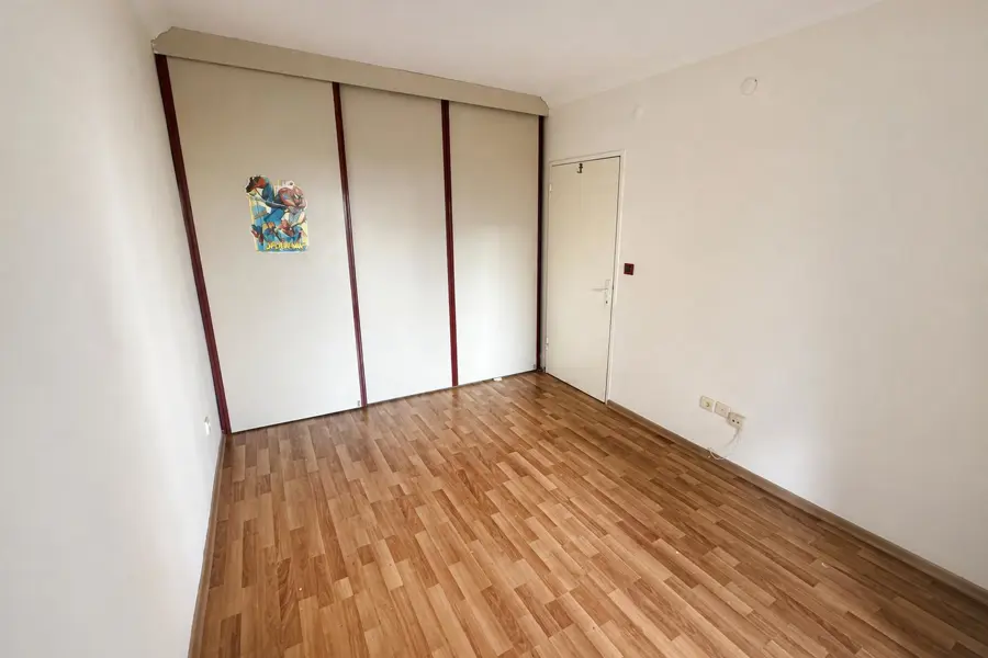 EMLAK KONUTLARI 1. KISIMDA 3.KAT NET 140 m² MASRAFSIZ 3+1 KİRALIK DAİRE fotoğraf 10