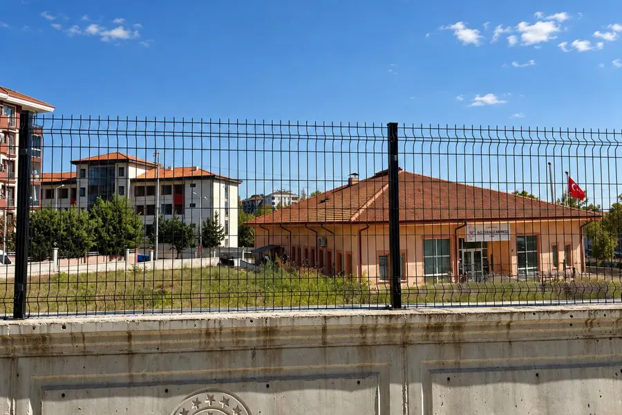 2+1 KİRALIK DAİRE MUHİTTİN MAH.BÜLENT ECEVİT BULVARI ÜZERİ | 4 YILLIK | ASANSÖRLÜ | OTOPARKLI fotoğraf 6