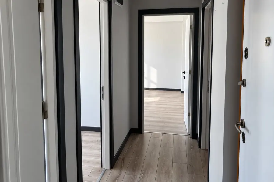 2+1 KİRALIK DAİRE MUHİTTİN MAH.BÜLENT ECEVİT BULVARI ÜZERİ | 4 YILLIK | ASANSÖRLÜ | OTOPARKLI fotoğraf 4
